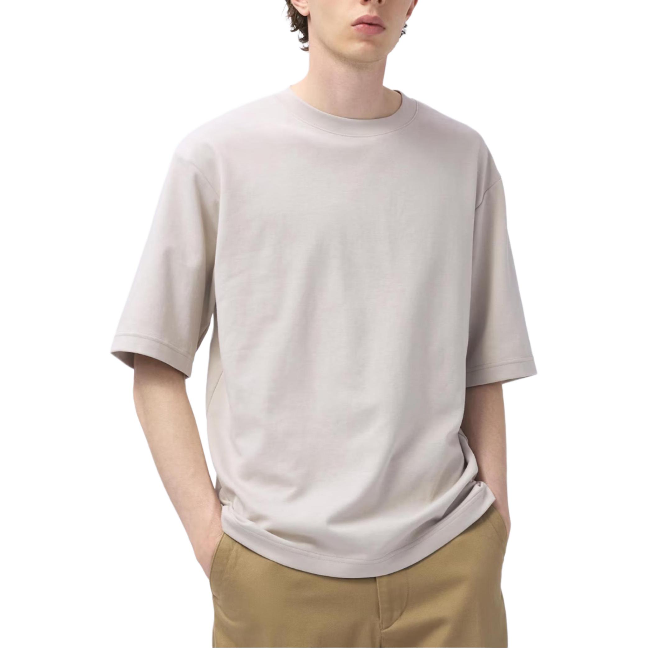 

Футболка унисекс светло-серая UNIQLO, светло-серый