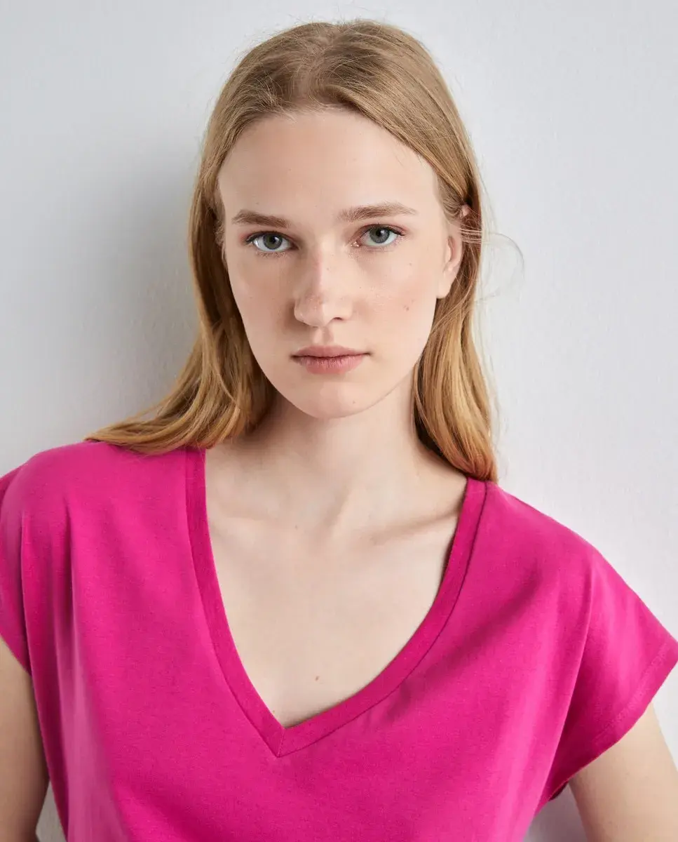 

Женская футболка с короткими рукавами и V-образным вырезом Easy Wear, розовый