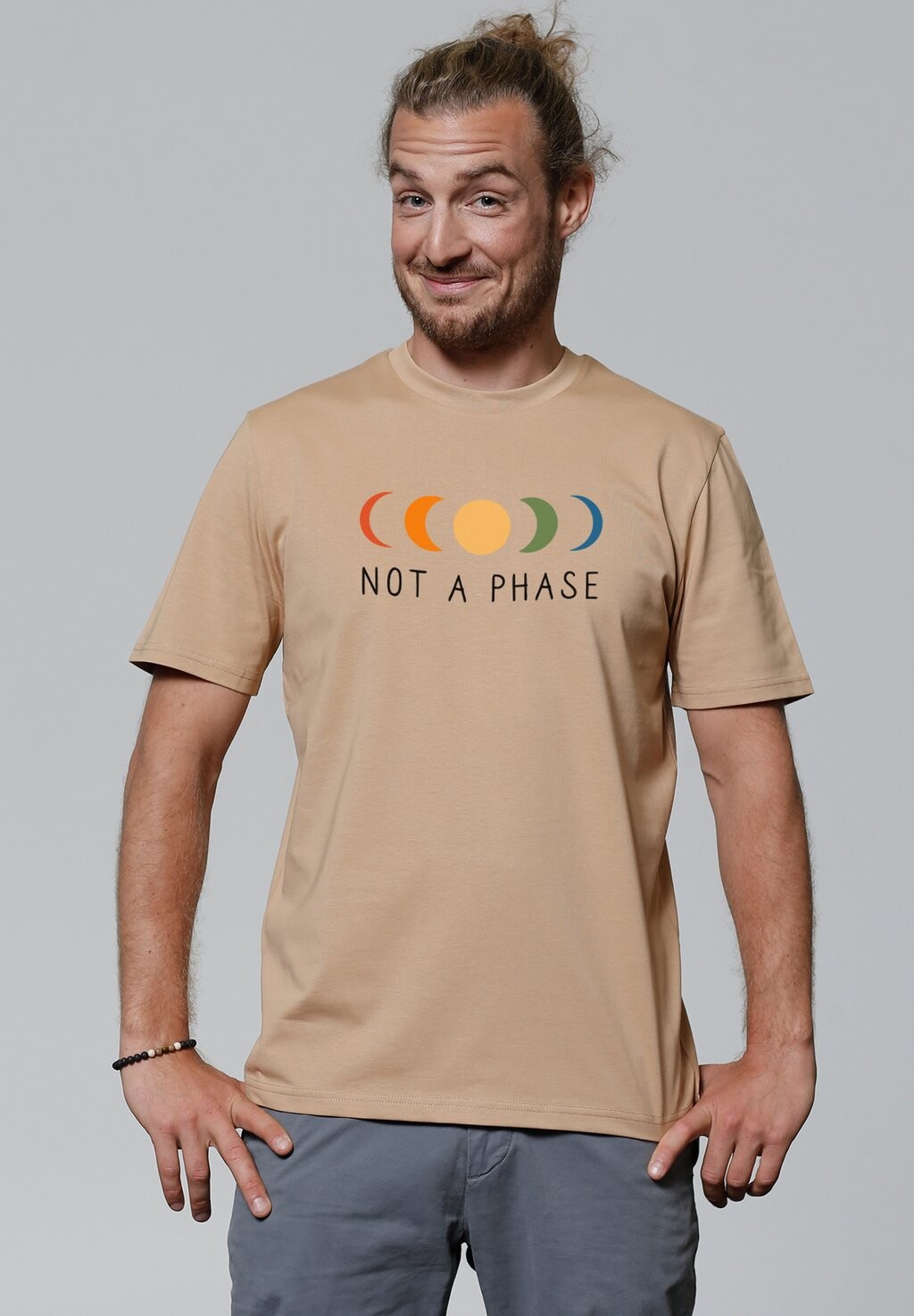 

Футболка с принтом watapparel, бежевый