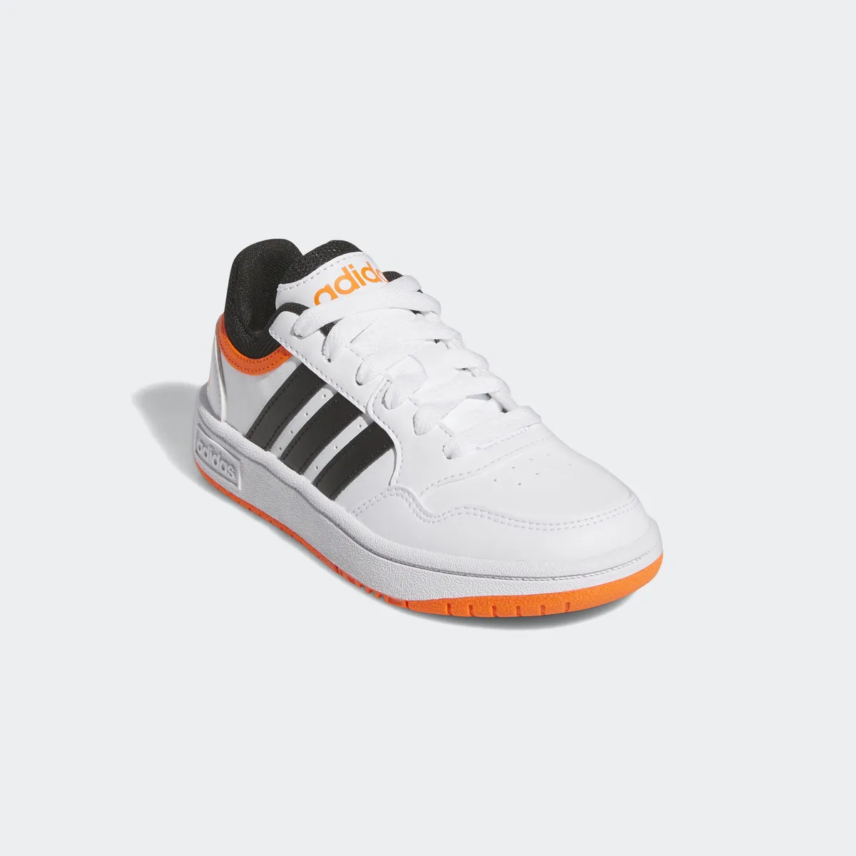 

Спортивные кроссовки adidas "HOOPS" Adidas Sportswear, цвет Ftwwht / Core Black / Impora