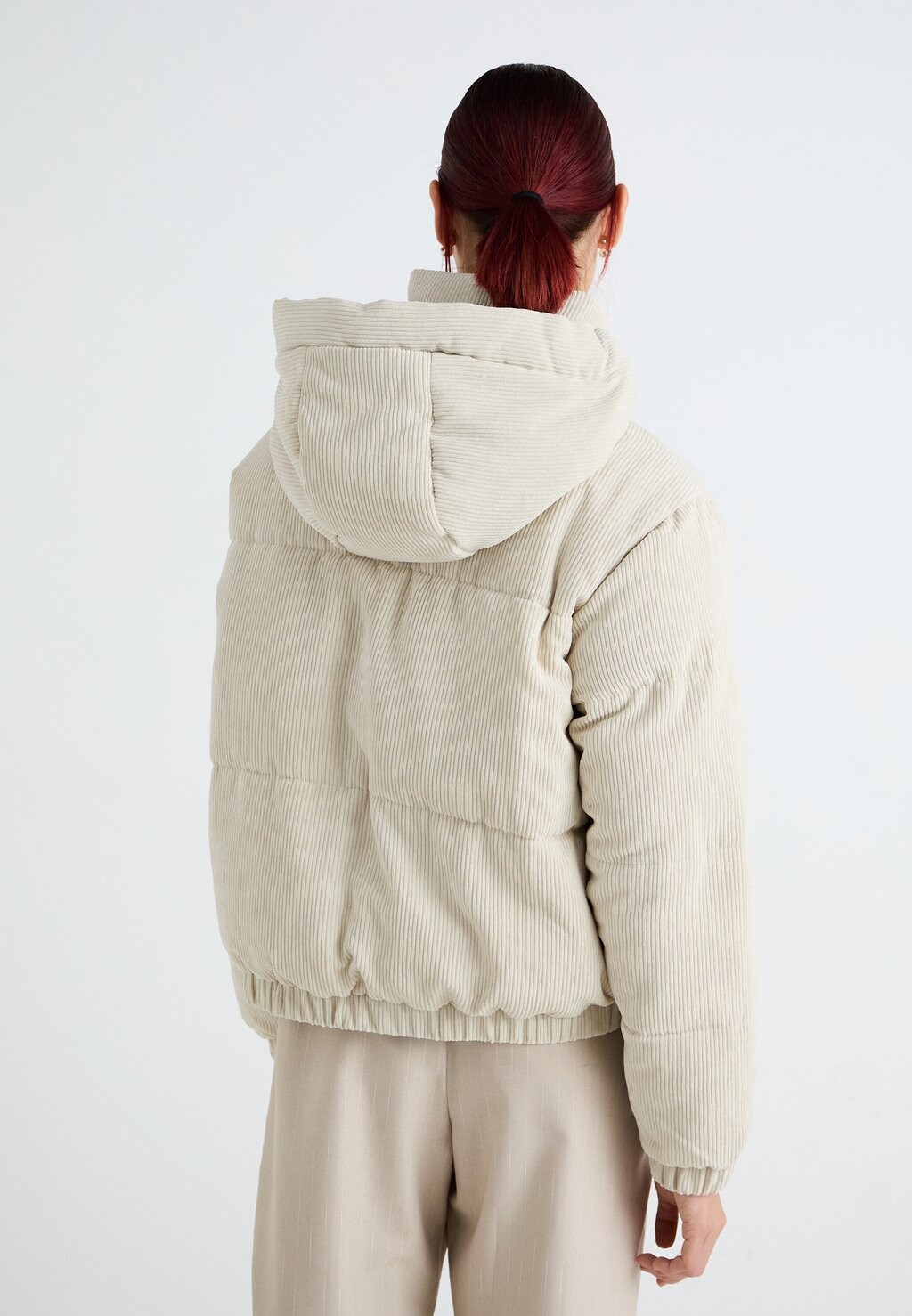 

Зимняя куртка ONLEVI PUFFER JACKET ONLY, бежевый