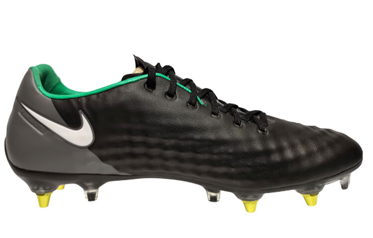 

Футбольные бутсы мужские низкие черные/белые Nike
