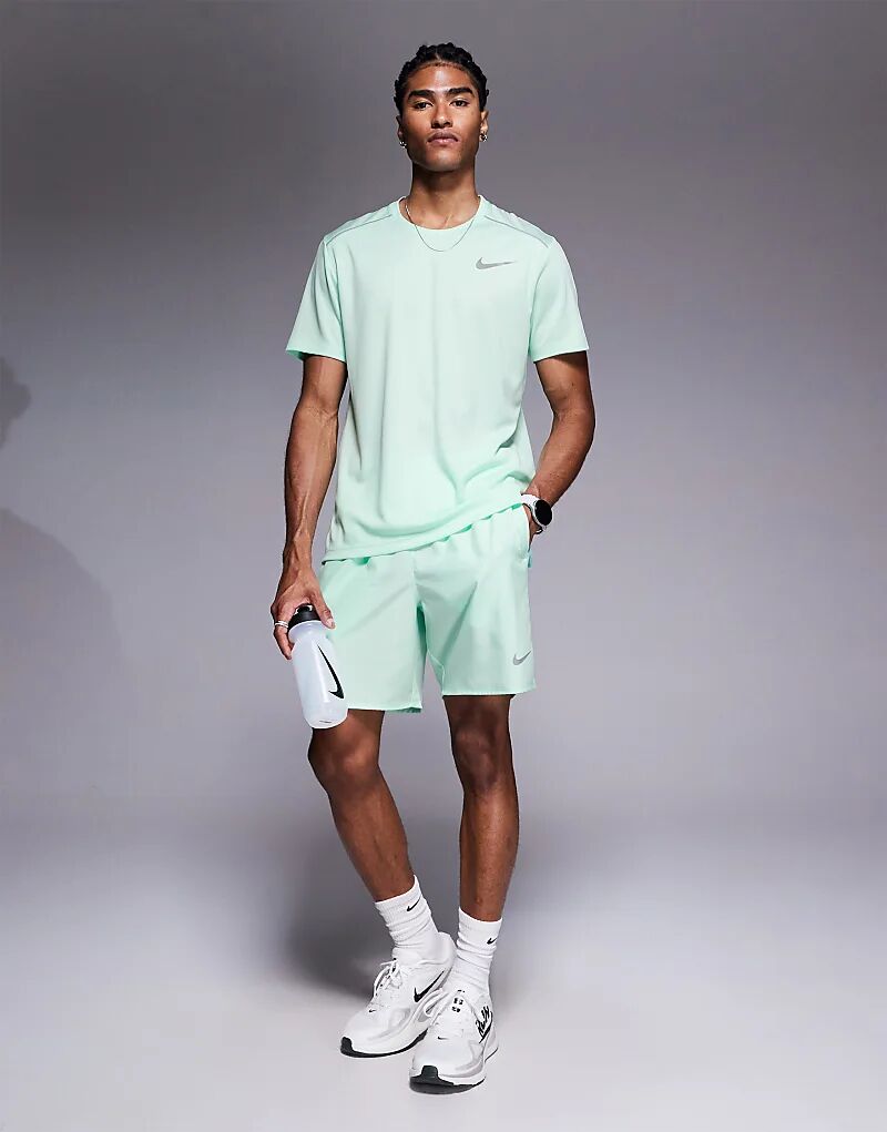 

Шорты Nike Running Dri-FIT Challenger 7 дюймов зеленого цвета