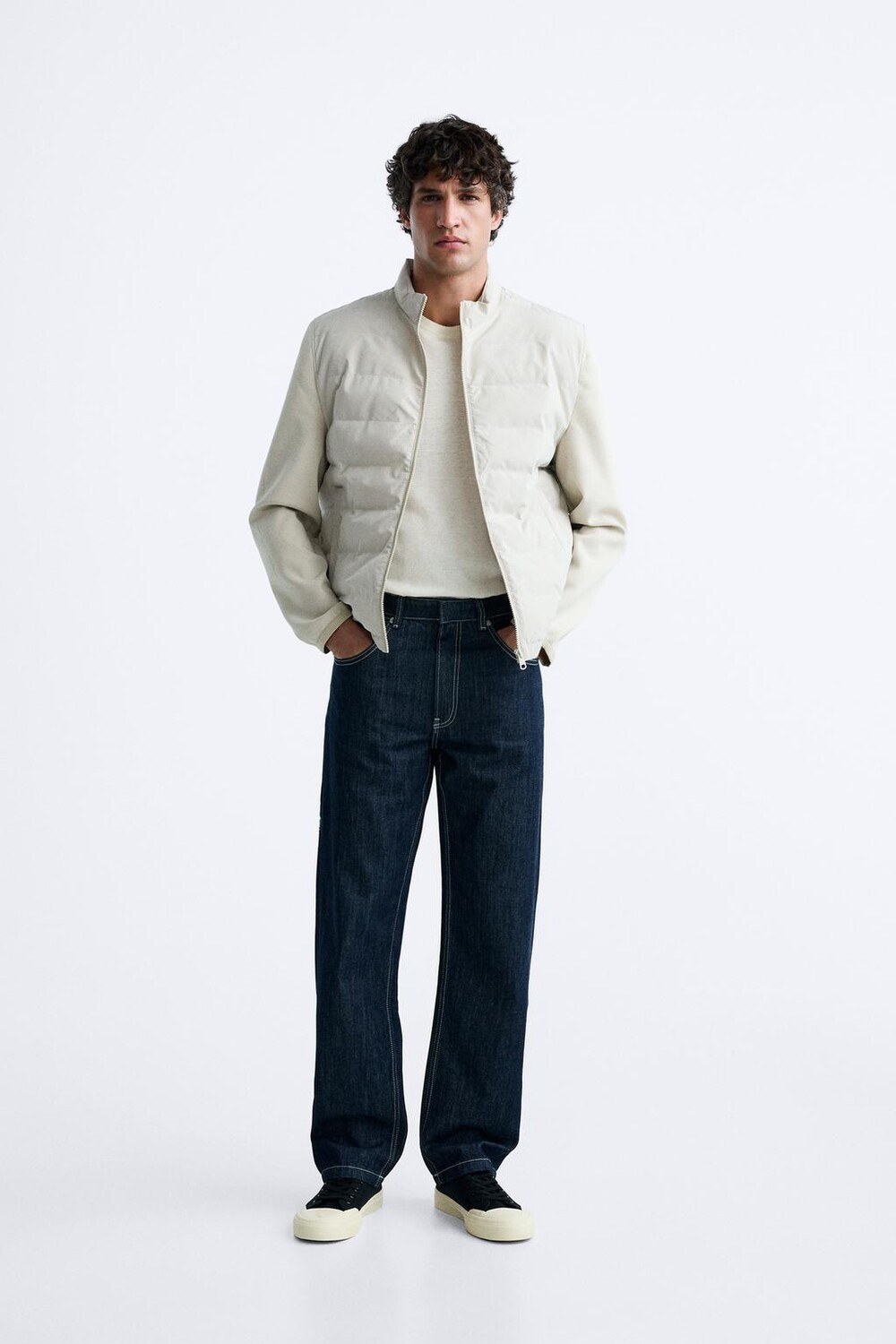 

Легкая стеганая куртка ZARA, песочный