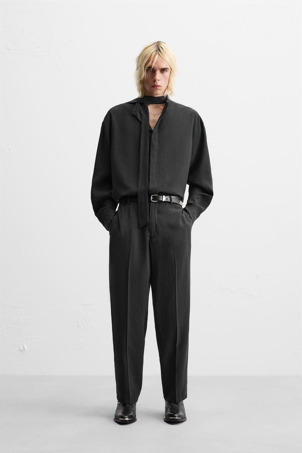 

Струйные брюки ZARA, черный