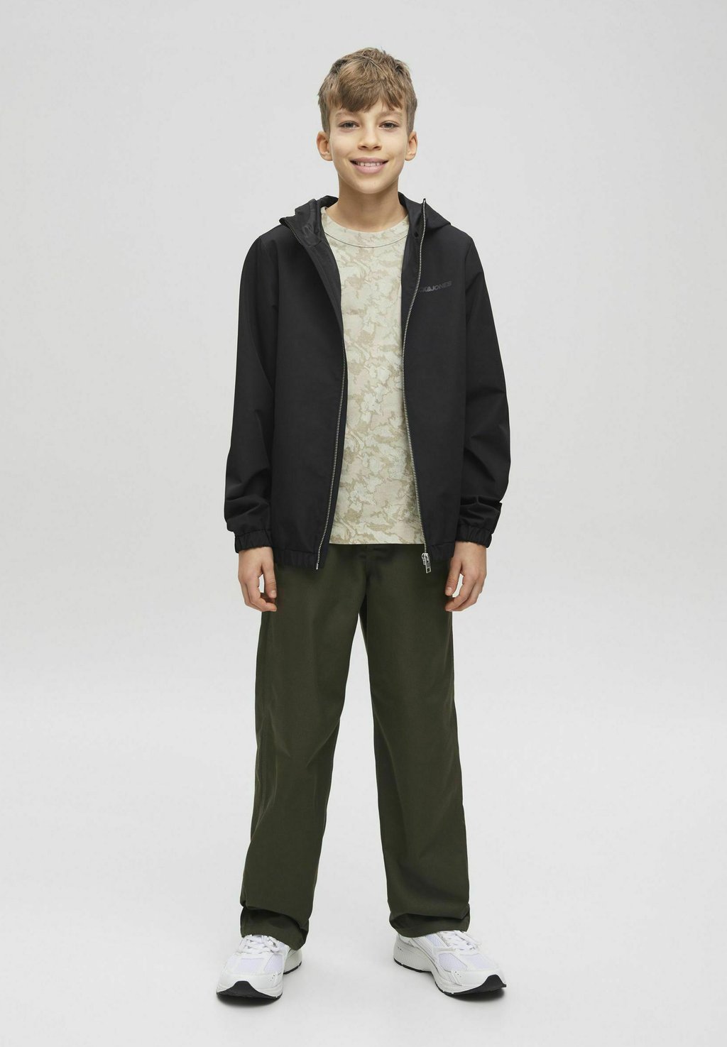 

Футболка с принтом Jack & Jones Junior, слоновая кость