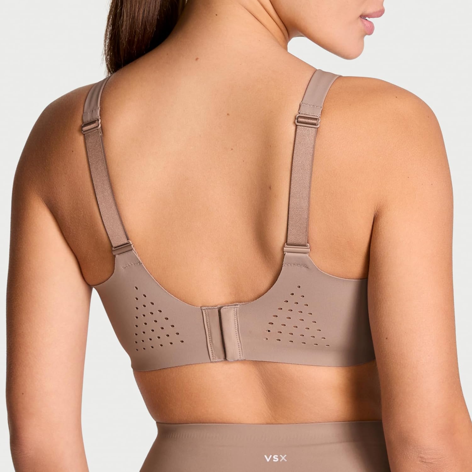 Женский спортивный бюстгальтер Victoria's Secret VSX Featherweight Max, с высокой ударопрочностью и без косточек (32A-38DD), Bare Taupe — фото 2