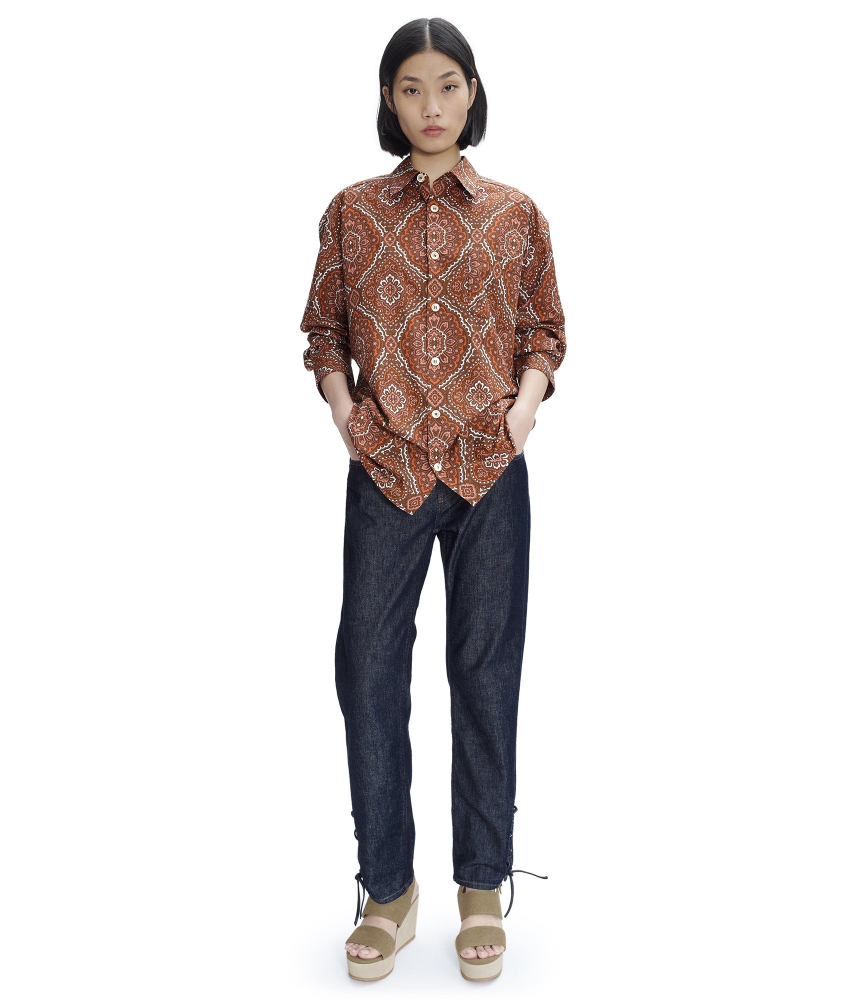 

Рубашка Харрисона A.P.C., цвет chestnut brown