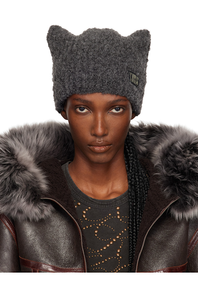 

Knwls Серая драгоценная шапочка