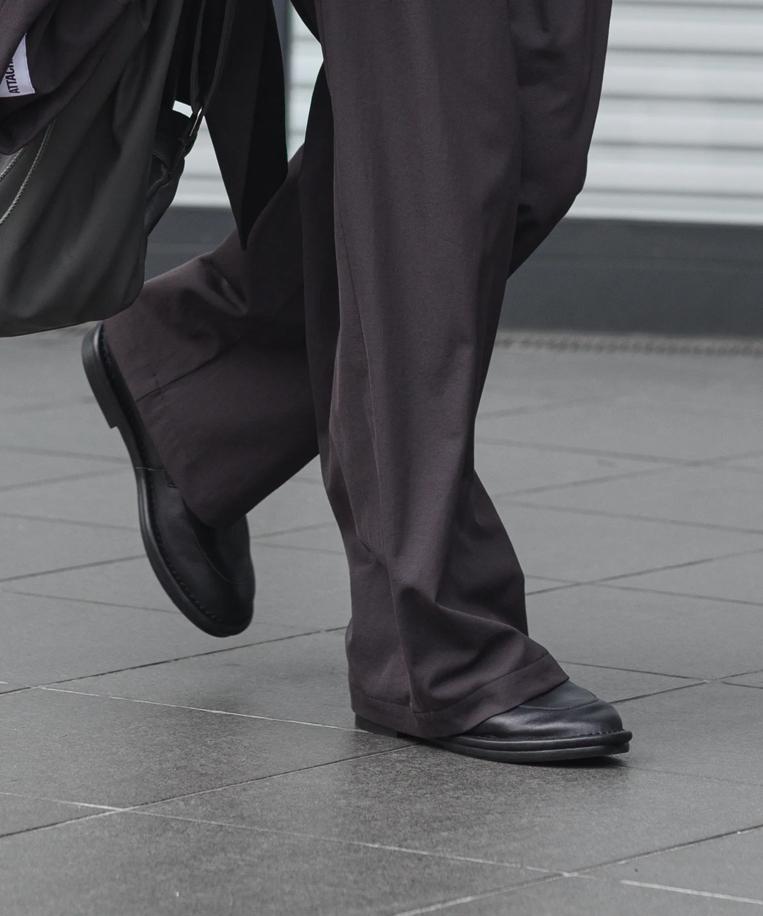 Мужские лоферы из гладкой кожи Smooth Leather Loafers ATTACHMENT черные