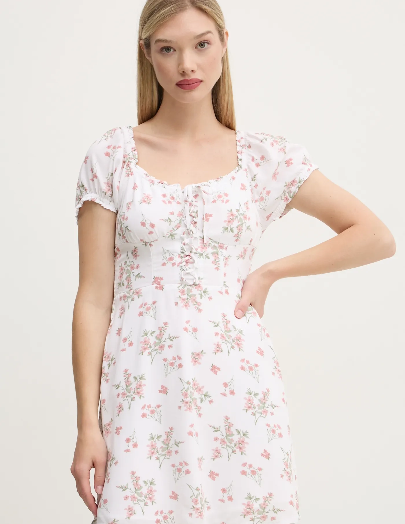 

Платье Hollister Co., белый