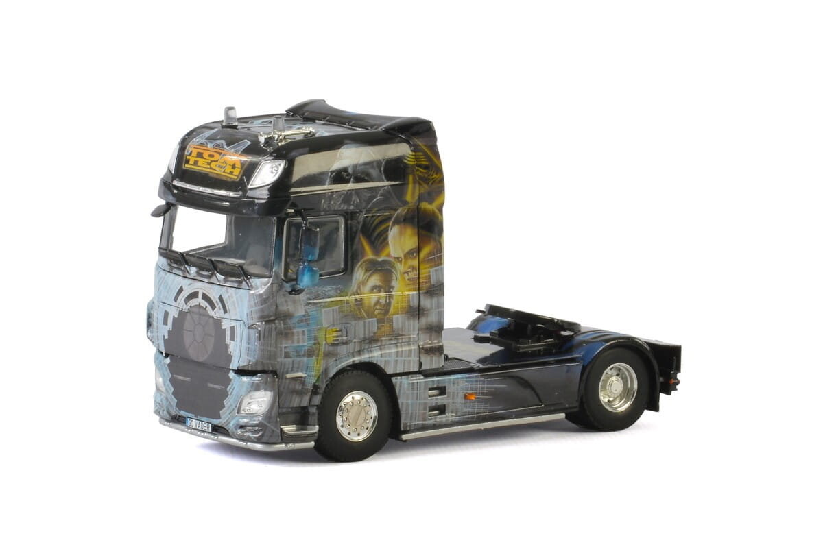 

WSI Models, модель автомобиля DAF XF Vader от Tom-Tech, масштаб 1/50