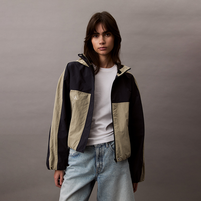 Calvin Klein Куртка SS25 женская лавровая коричневая и тёмно-синяя, PCZ-Bay Brown/Navy Blue — фото 4