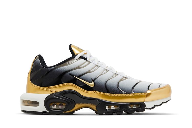 

Кроссовки Foot Locker x Air Max Plus Premium '50th Anniversary', белый