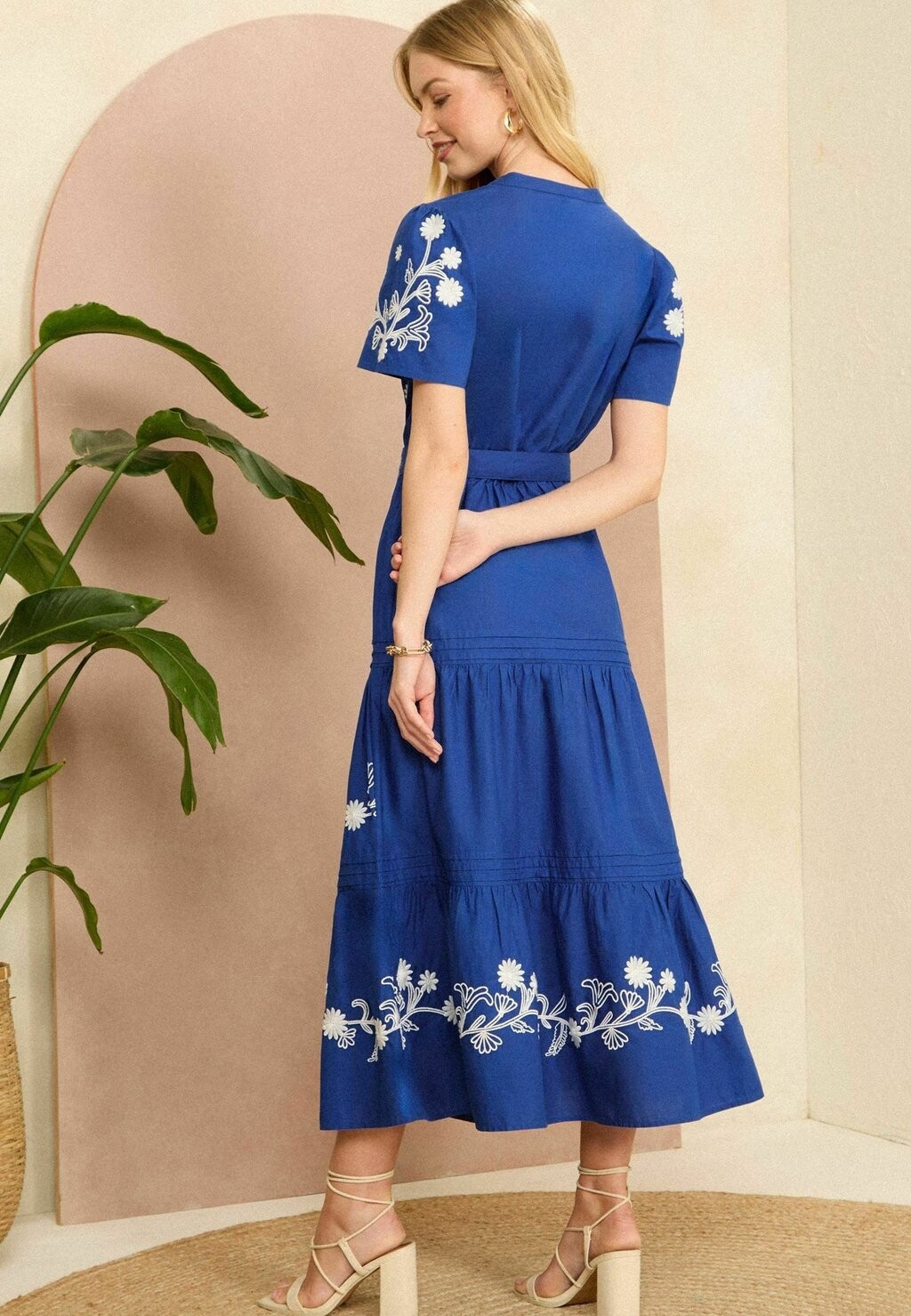 

Дневное платье EMBROIDERED REGULAR FIT Love & Roses, синий