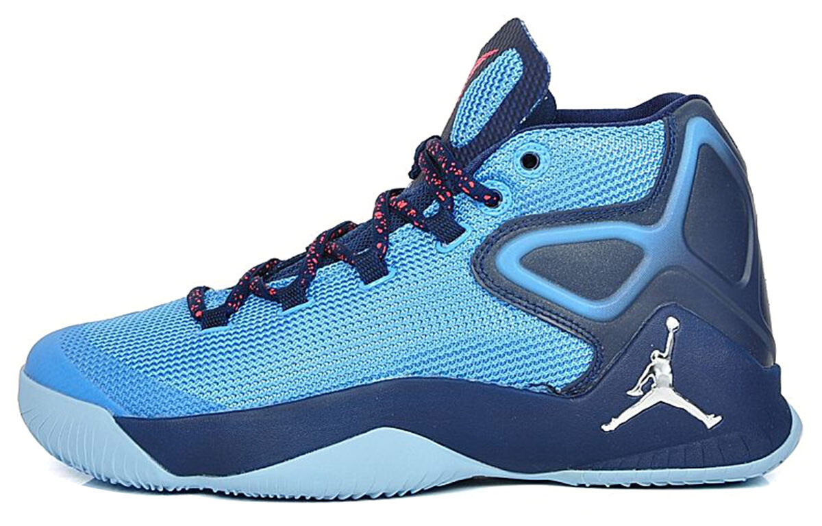 

Баскетбольные кроссовки Melo M12 мужские высокие небесно-голубые Jordan