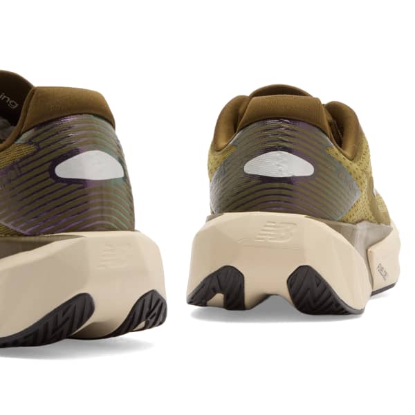 Кроссовки New Balance Fuelcell Rebel V5 New Balance Running, Woodland — фото 4
