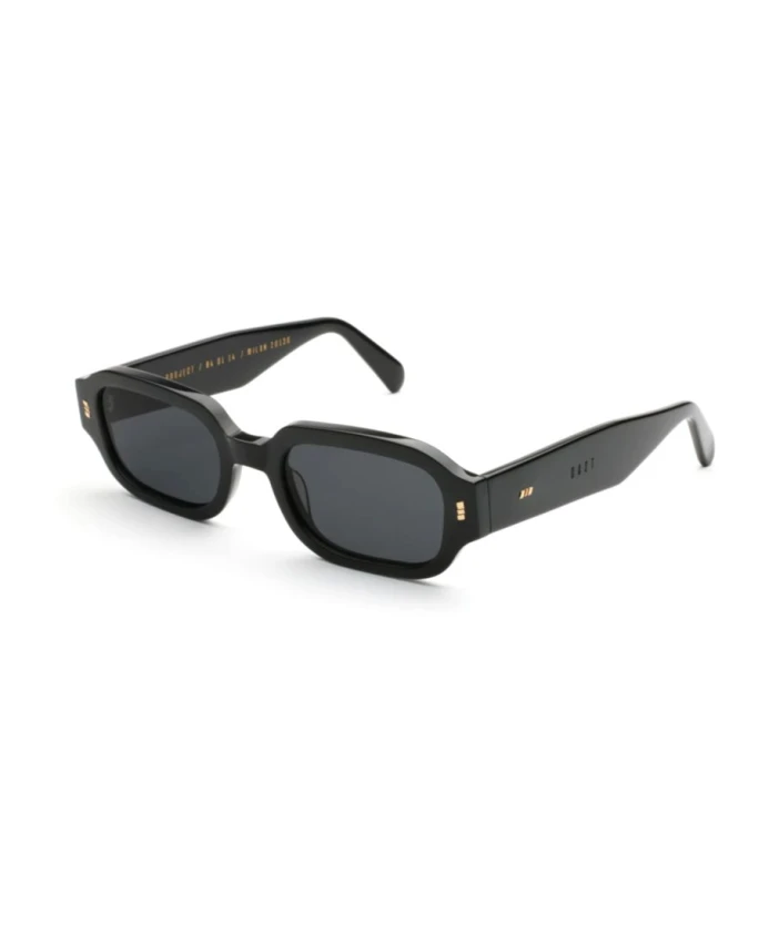 

Дорогие солнцезащитные очки на Пятничной площади! Gast, черный