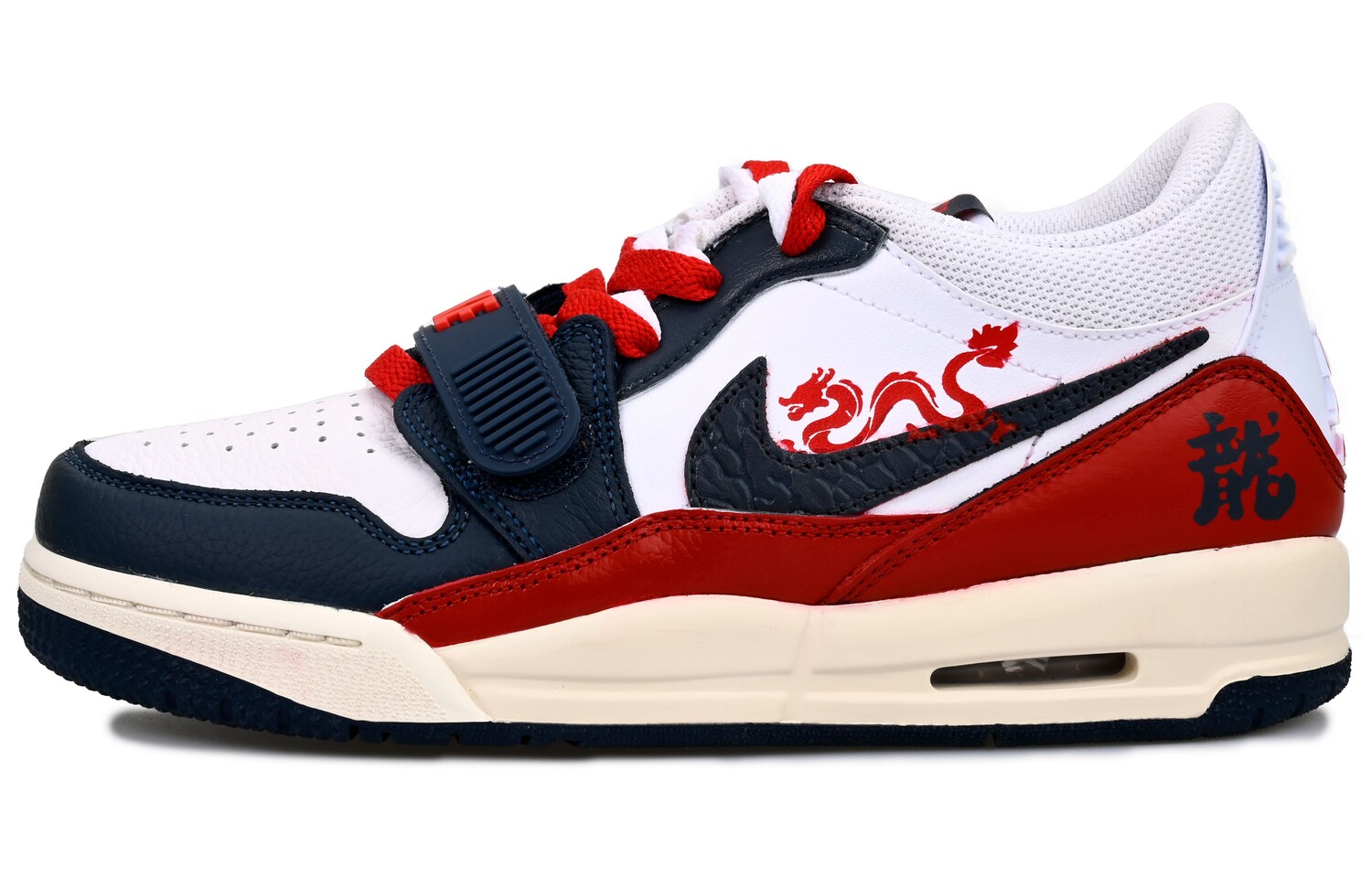 

Баскетбольные кроссовки Air 1 Vintage женские с низким верхом белый/красный/синий Jordan