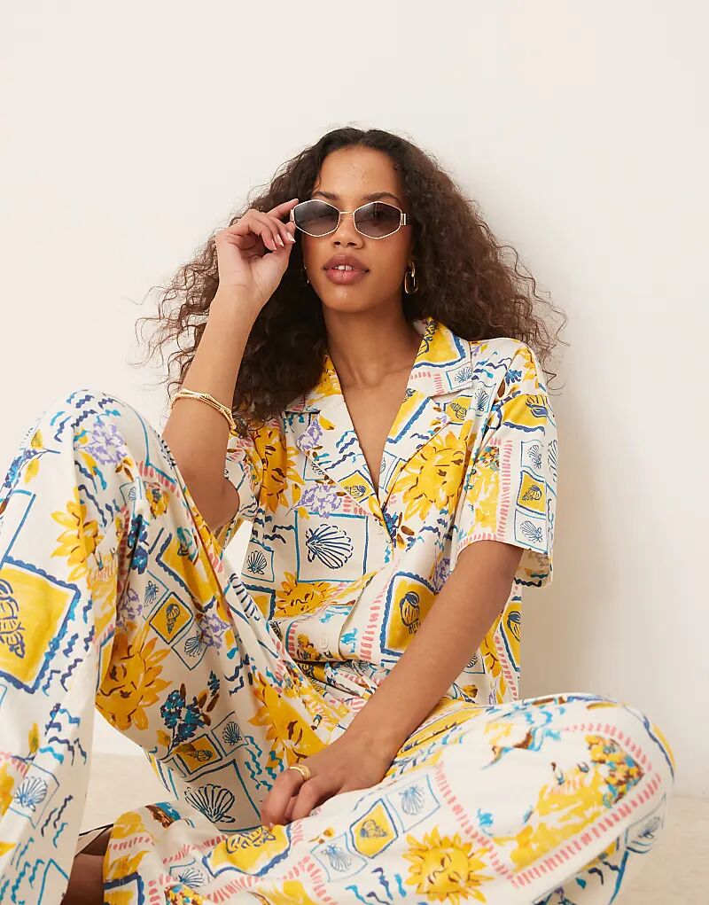 

Рубашка Revere из льна ASOS DESIGN с принтом открытки