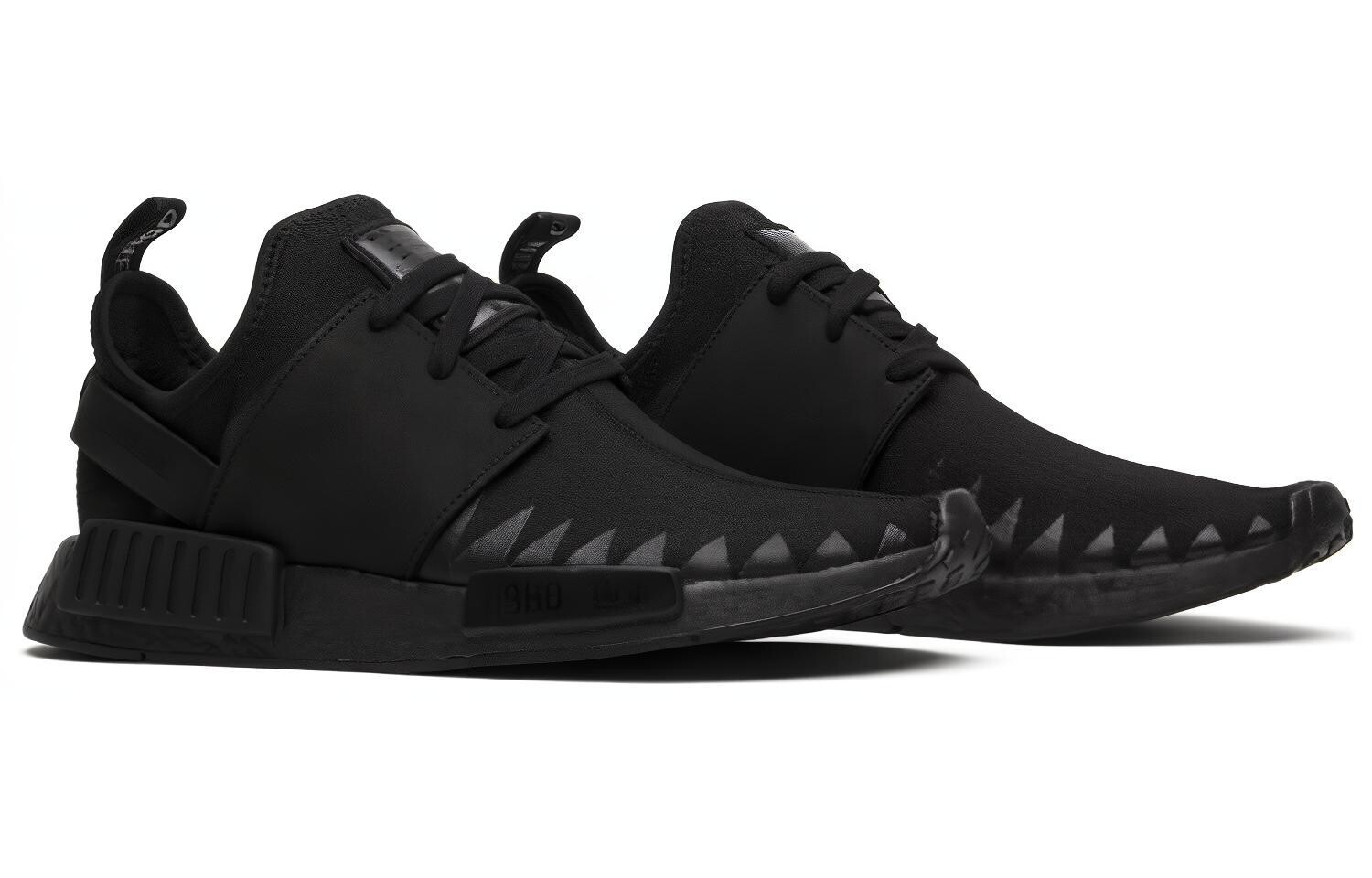 Кроссовки Adidas NMD R1 Neighborhood Triple Black — фото 3