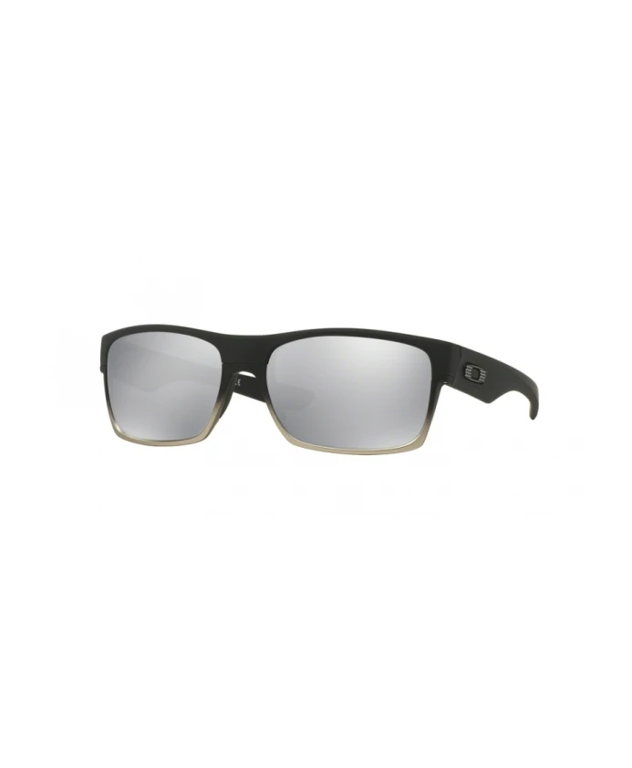 

Солнцезащитные очки Oakley, черный