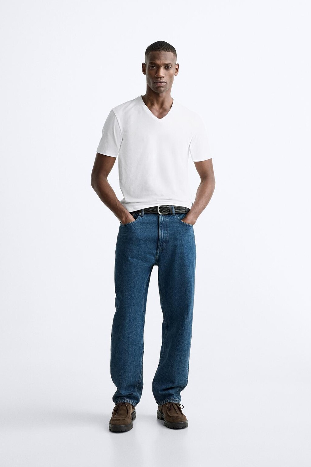 

Базовая футболка с v-образным вырезом ZARA, белый