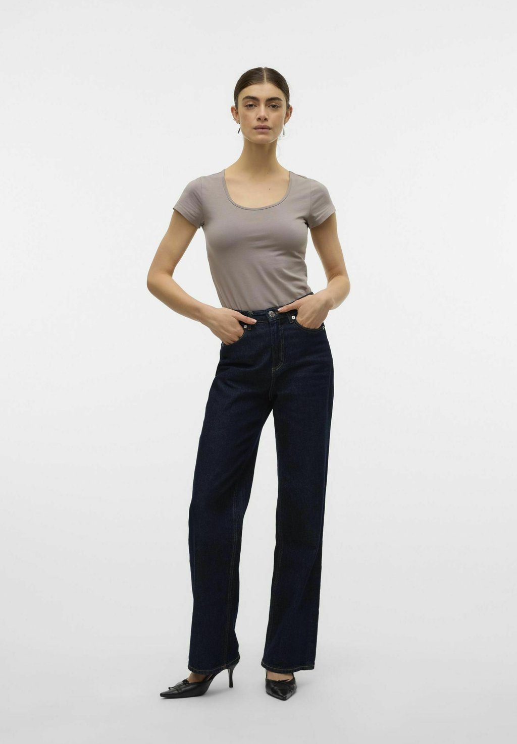 

Базовая футболка VMMAXI MY SOFT U-NECK 2 PACK Vero Moda, бежевый