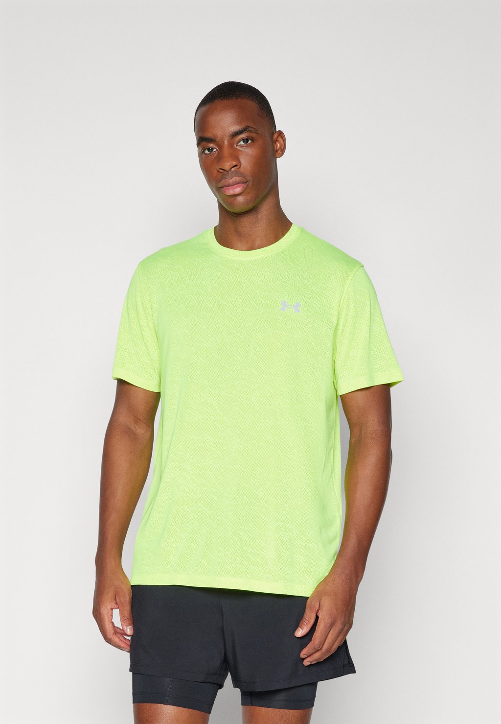

Спортивная футболка LAUNCH CAMO SHORTSLEEVE Under Armour, желтый