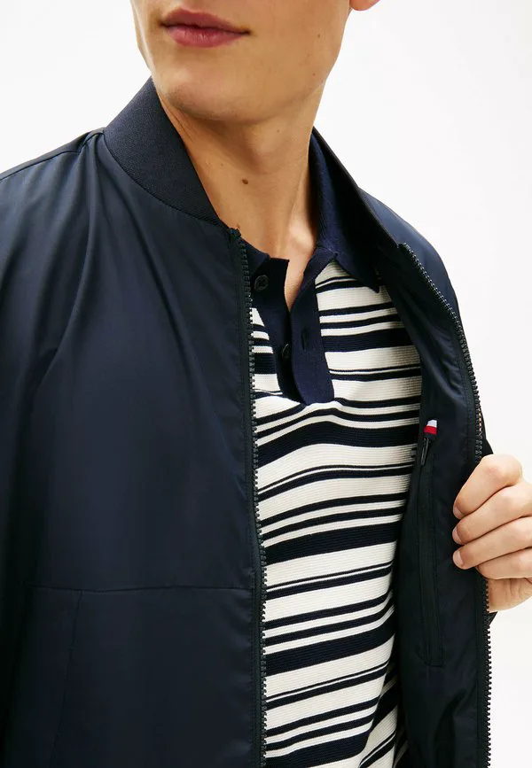 Водостойкая куртка-бомбер с логотипом в тон ткани Tommy Hilfiger, Navy Blue — фото 4