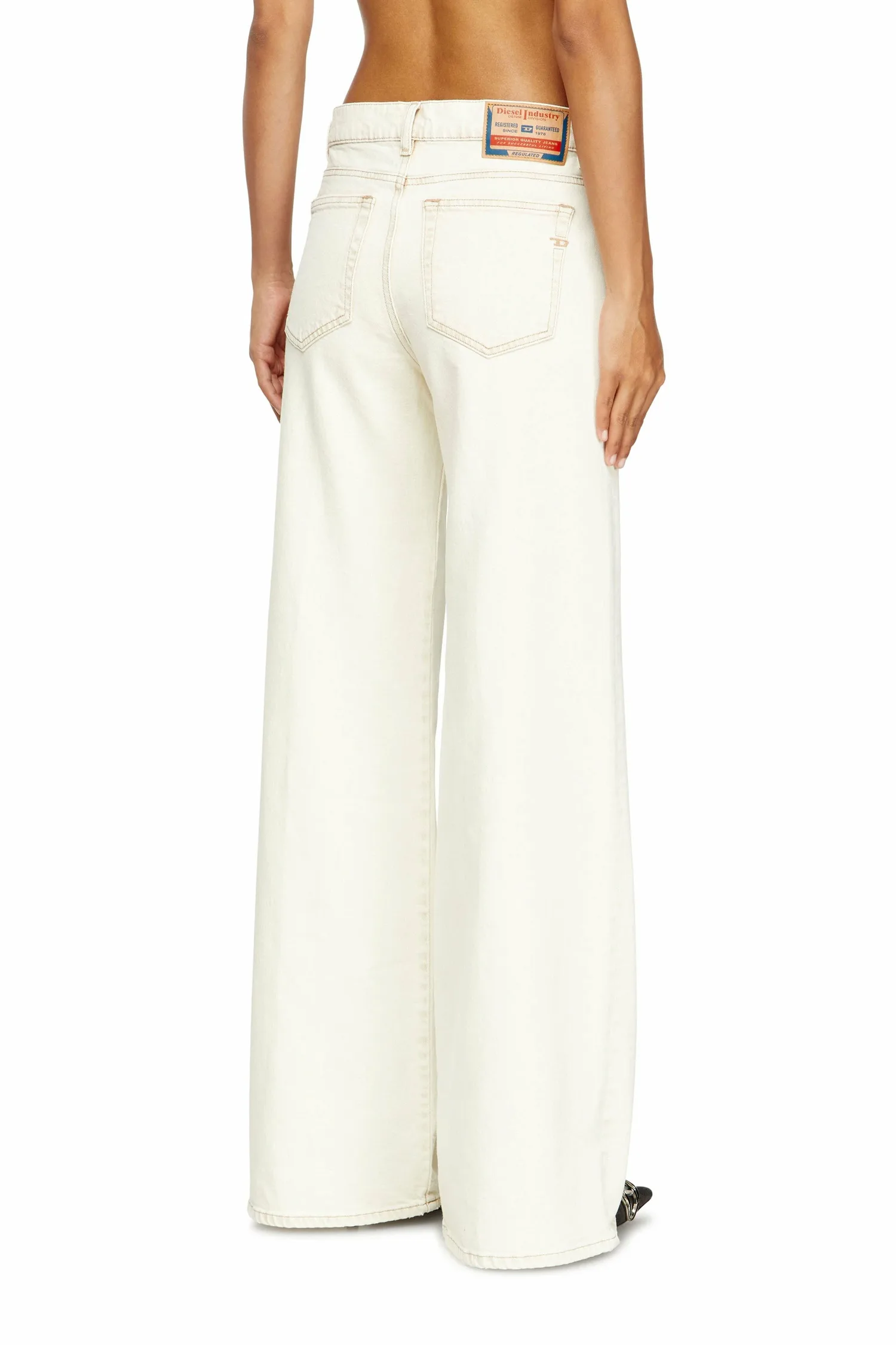 Женские джинсовые брюки FLARE 1978 D-AKEMI L.28 Diesel, off white — фото 2