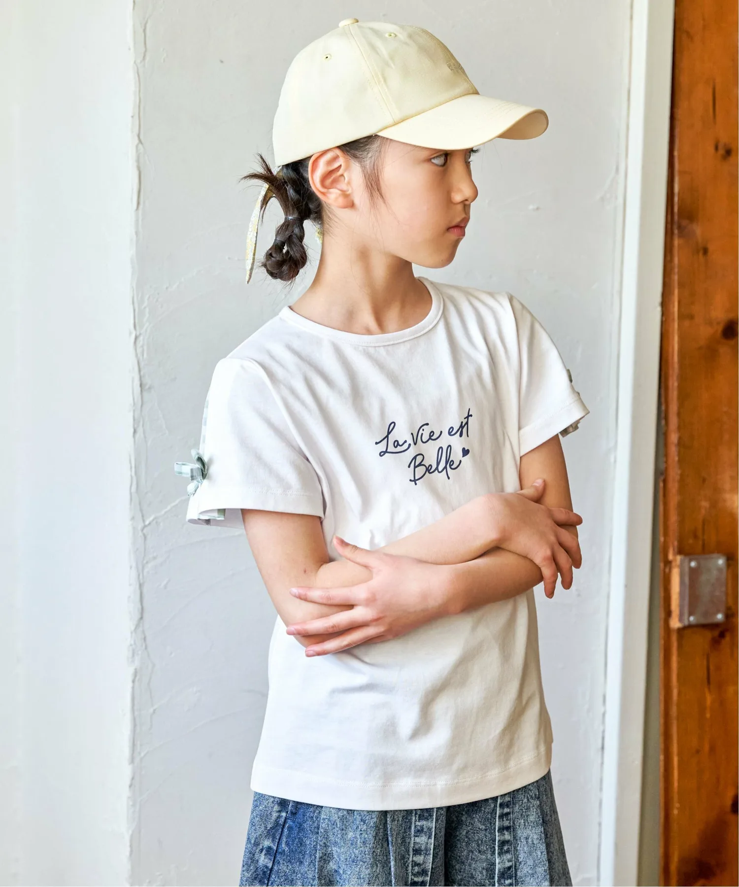 Стильная футболка в клетку с логотипом на плечах (120-160 см) Ikka, off white