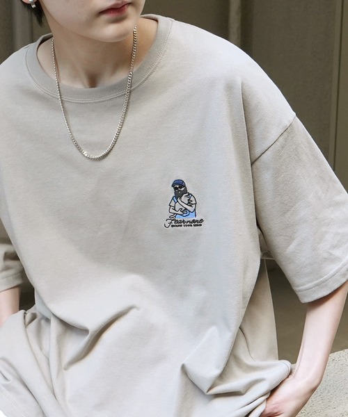 

Футболка свободного кроя с коротким рукавом и вышитым логотипом ILL'S, бежевый