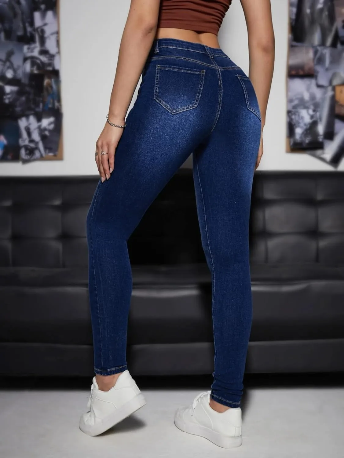 Женские классические джинсы с наклонными карманами Generic, Dark Wash — фото 3