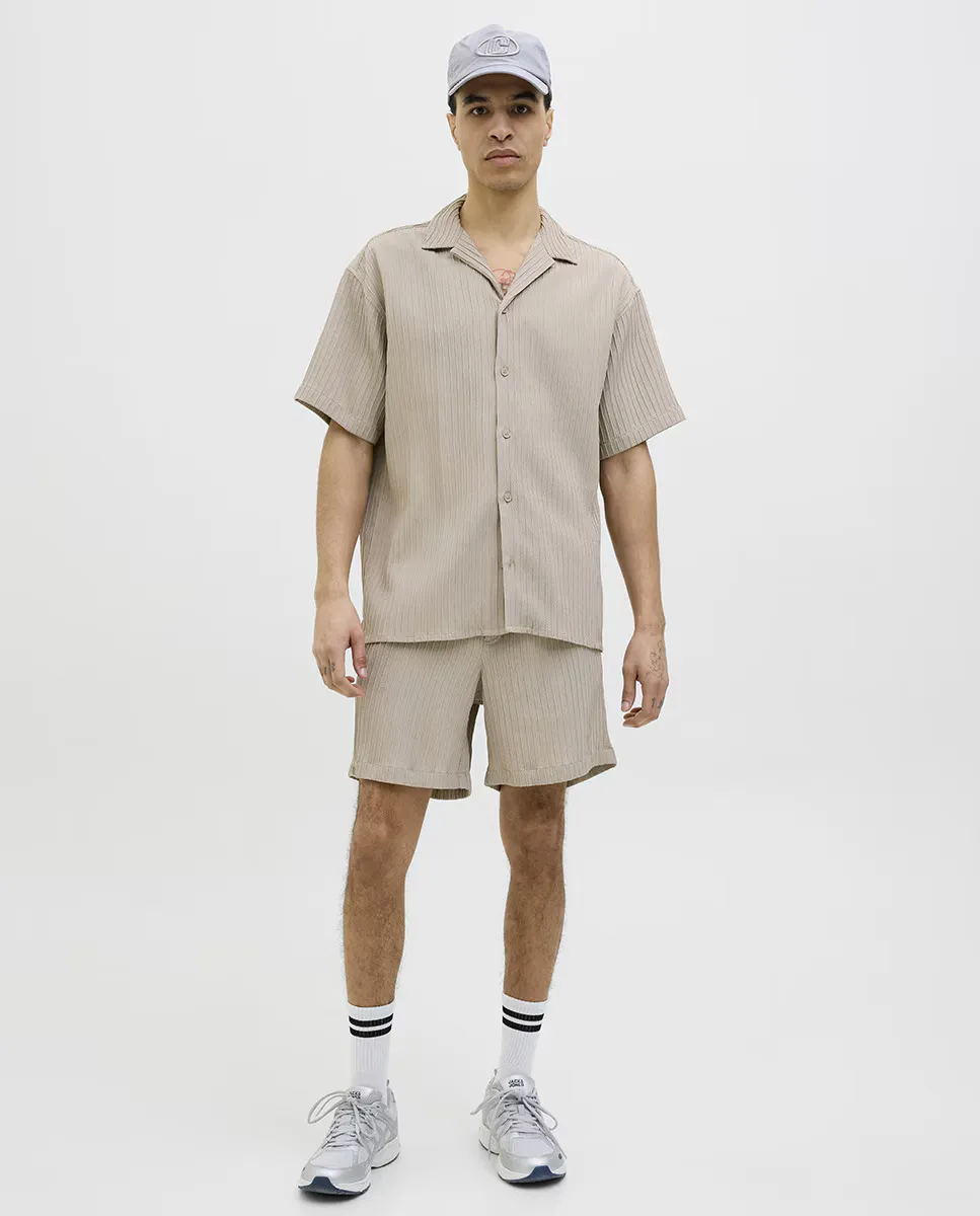

Мужская однотонная рубашка с коротким рукавом Jack & Jones, бежевый