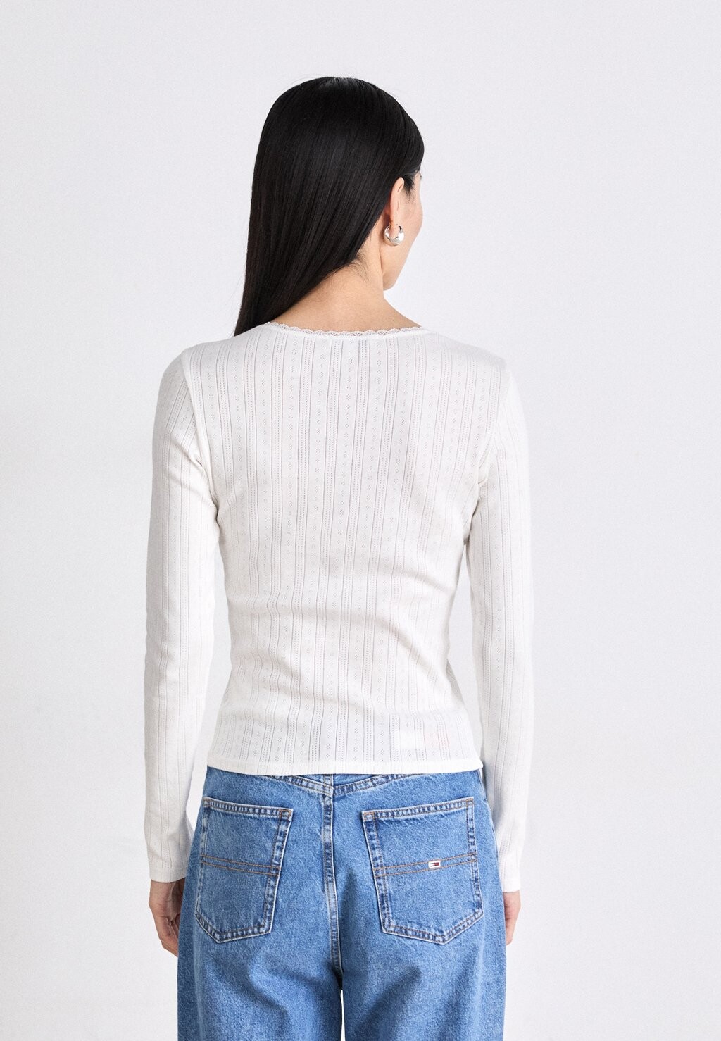 

Топ с длинными рукавами SLIM POINTELLE TEE Tommy Jeans, молочный