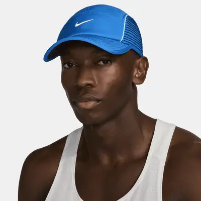 

Бейсболка Nike Dri-FIT ADV Fly Unstructured AeroBill AeroAdapt Cap, цвет Photo Blue/Anthracite/Light Laser Orange