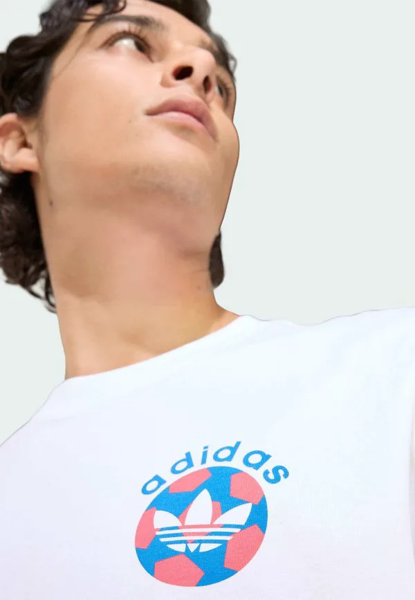 Футболка с графическим принтом на футбольную тематику из архива Adidas Originals, White — фото 3