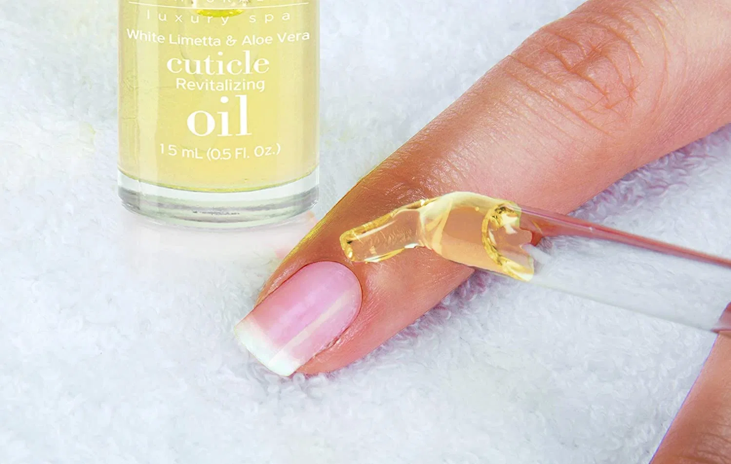 Комплекс для оживления кутикулы «White Limetta & Aloe Vera» Cuccio Naturale — фото 4