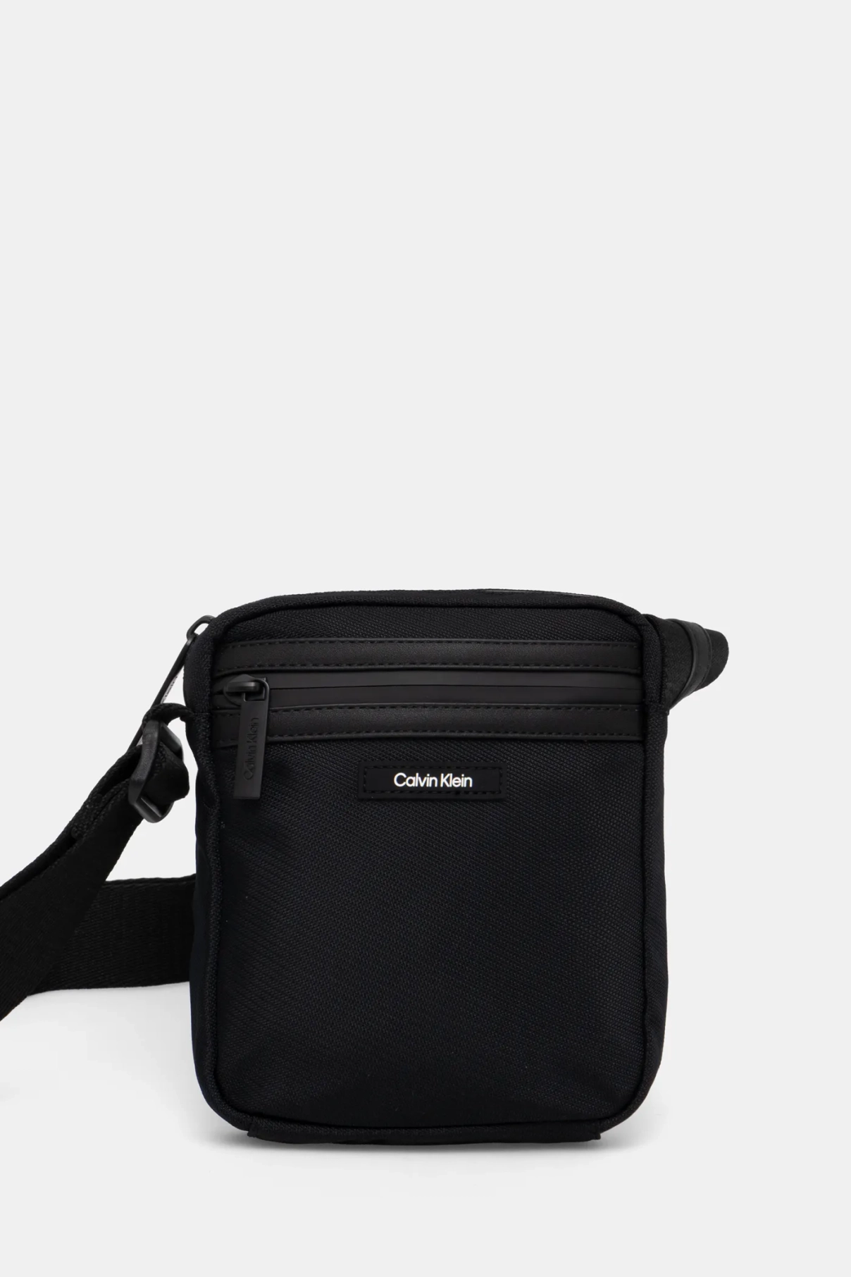 

Сумочка Calvin Klein, черный