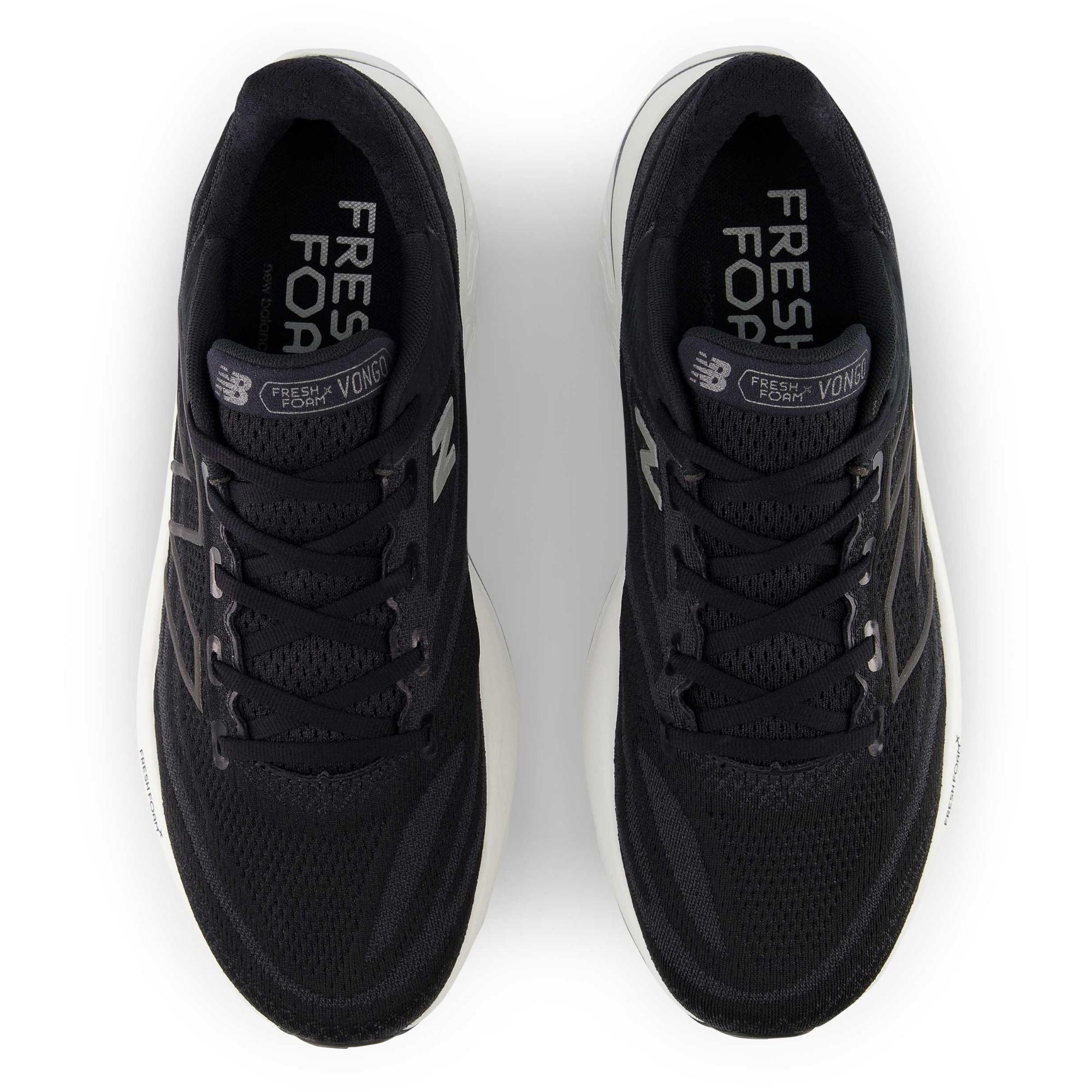 Мужские беговые кроссовки Fresh Foam X Vongo v6 New Balance, Black/White — фото 4