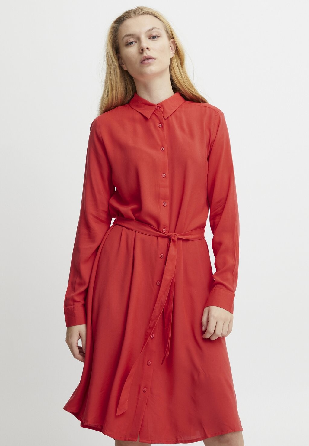 

Классическая рубашка ICHI IHMAIN DR, цвет poppy red