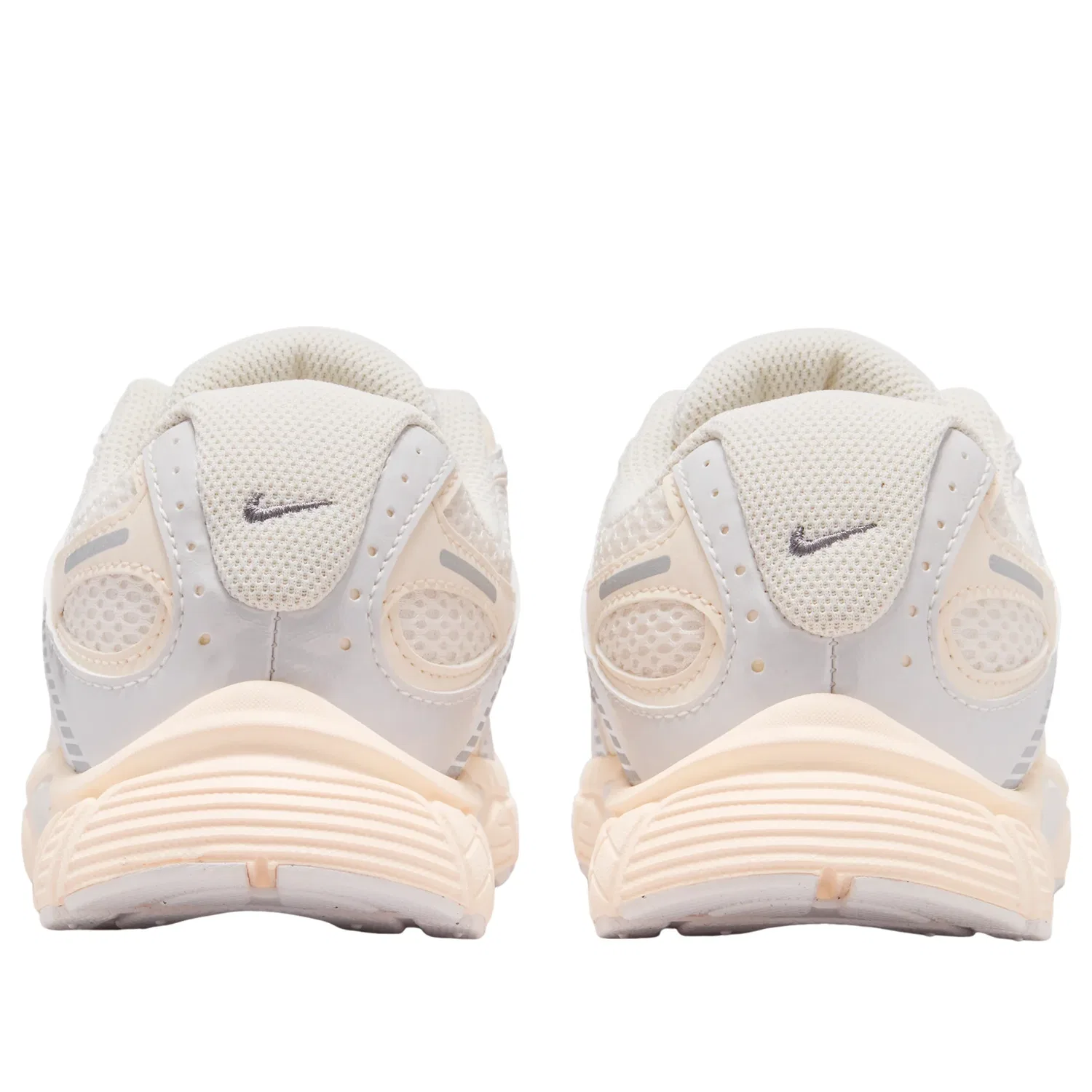 Кроссовки Nike V5 RNR 'Chalk Sail Pencil Point' HQ6411-106, бежевый — фото 3