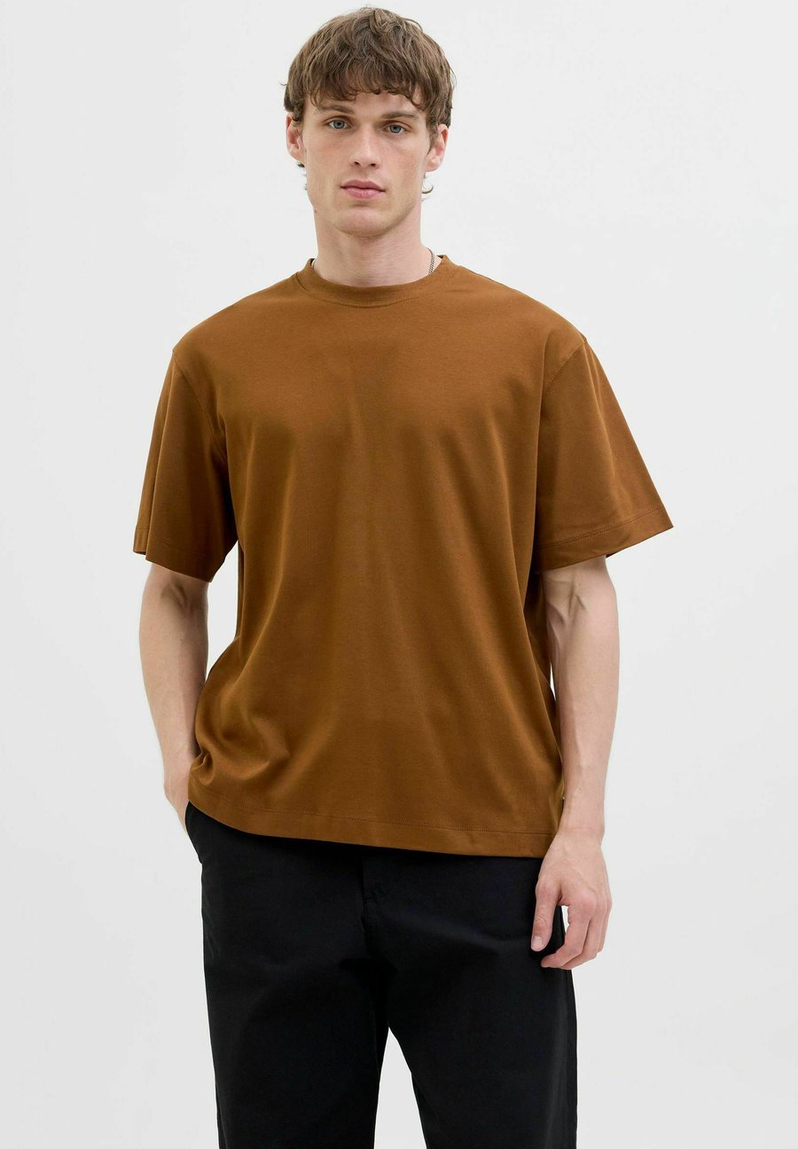 

Футболка Jack & Jones JJEURBAN EDGE TEE NOOS, Monks Robe/Brown, Коричневый, Футболка Jack & Jones JJEURBAN EDGE TEE NOOS, Monks Robe/Brown