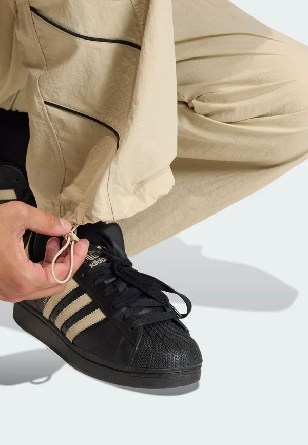Спортивные штаны cutline Adidas Originals, Stone Khaki — фото 4