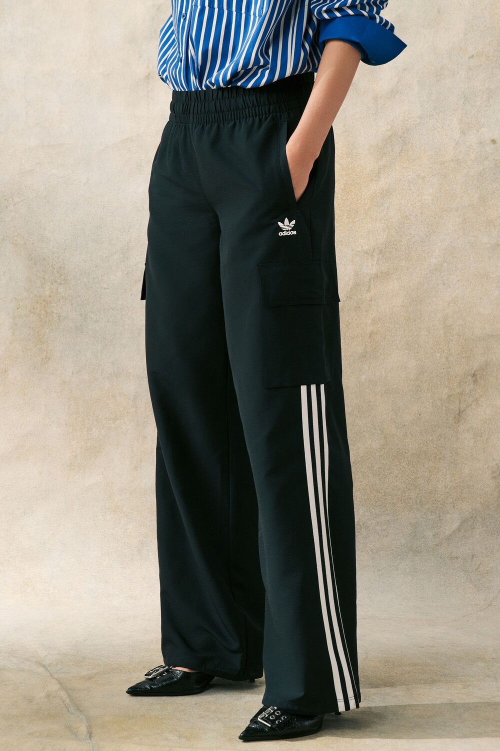 

Широкие брюки с тремя полосками Adidas Originals, черный