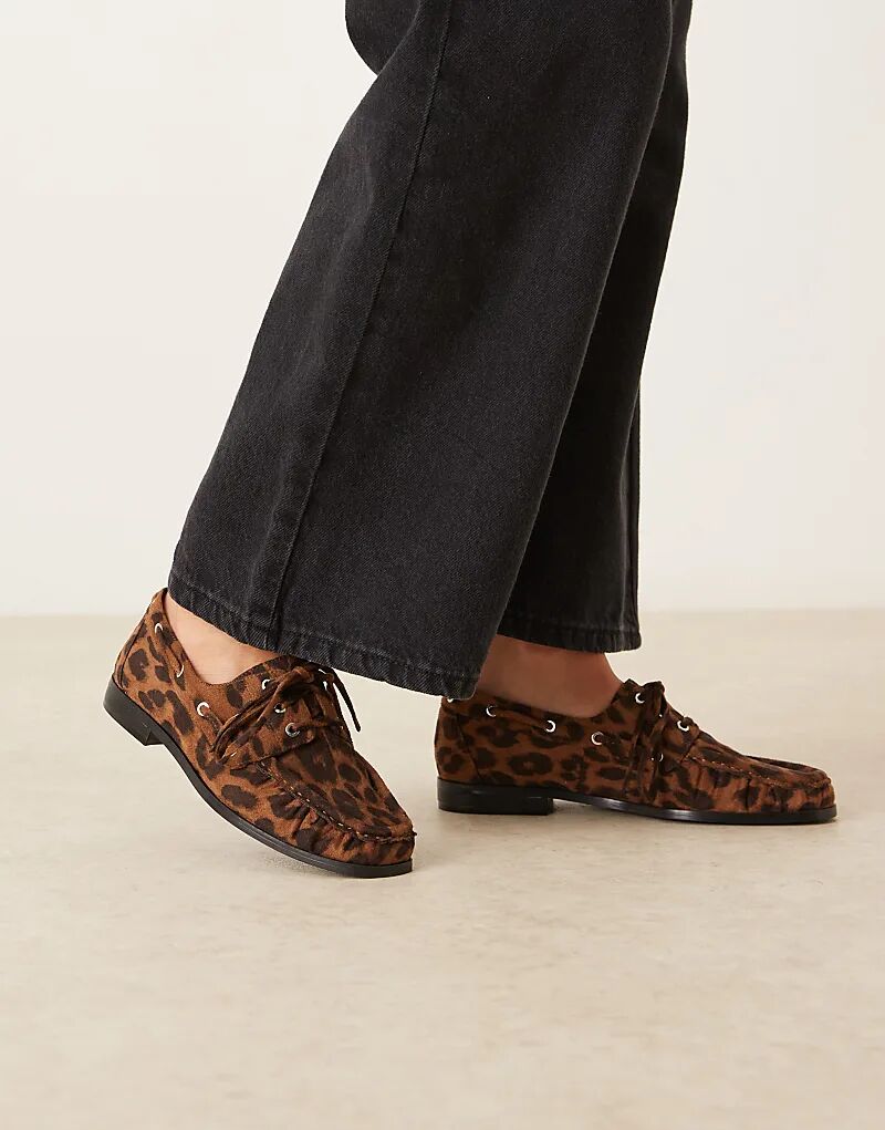 Туфли-лодочки ASOS DESIGN Muse на шнуровке из замши с леопардовым принтом — фото 2