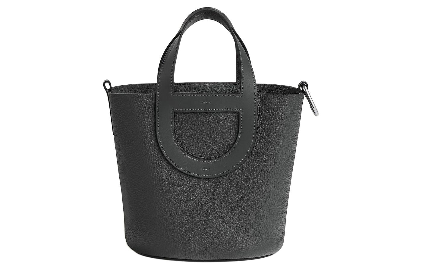 

В петле Taurillon Clemence из бычьей кожи с кожаным ведром Swift сумка-ведро женская серая HERMES, W Stamp