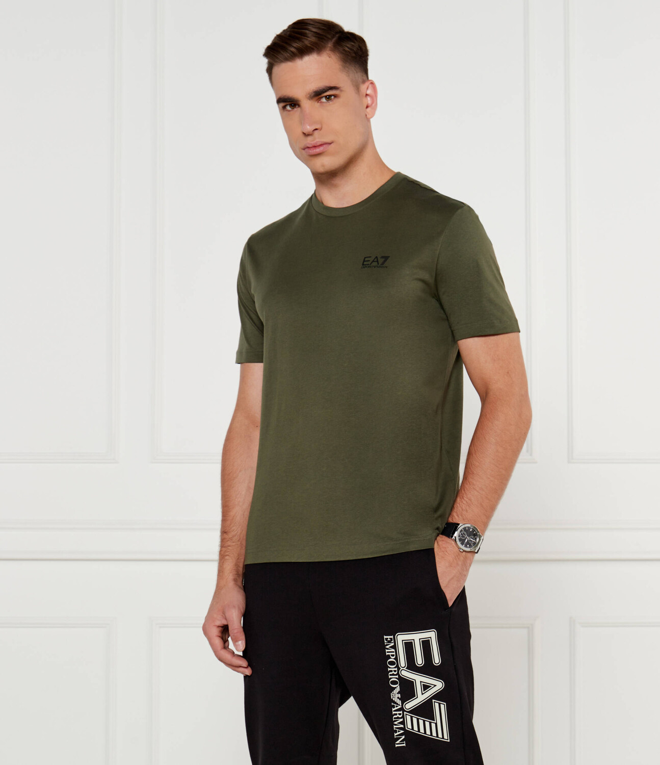 

Футболка EA7 Regular Fit, оливково-зеленый