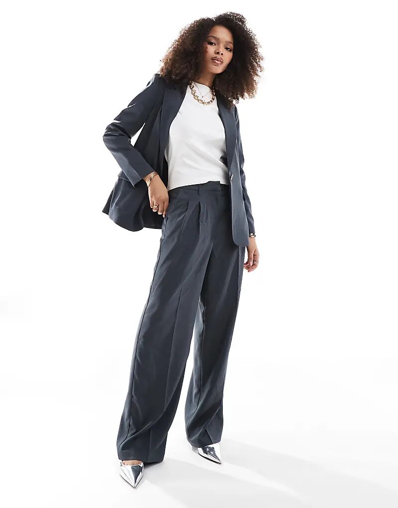 

Широкие брюки-клеш Vero Moda Rita в цвете «серый асфальт»